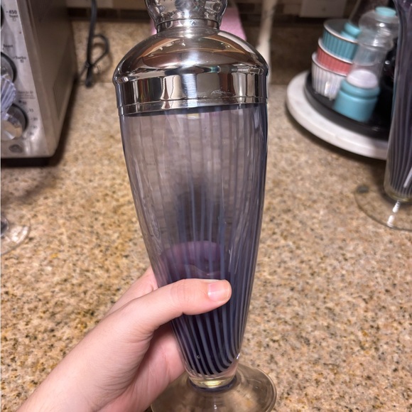 Striped Glassware Set - Picture 5 of 12